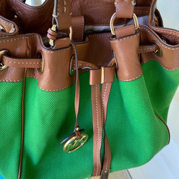 Michael Kors Large Hobo cinch bag - Picture 7 of 9